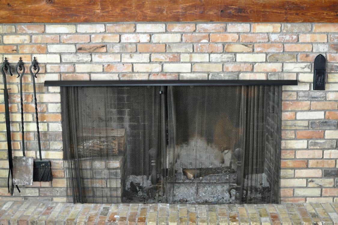 40+ Brick Fireplace Ideas - Fireplace Universe