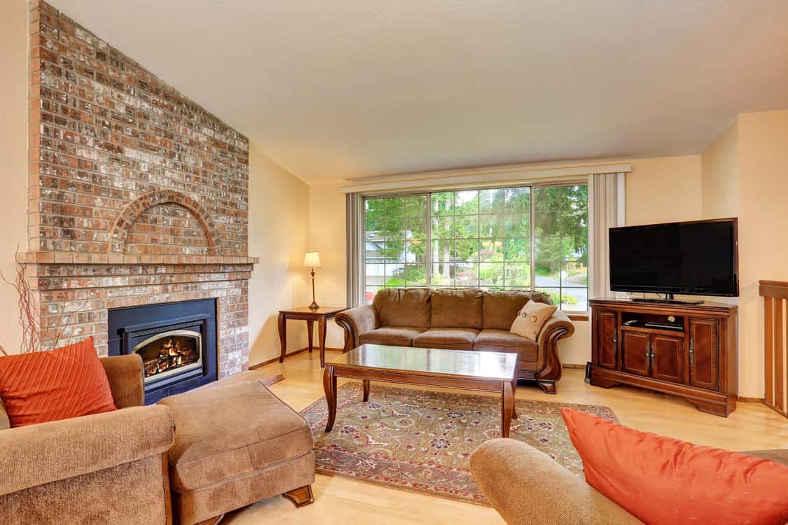 40+ Brick Fireplace Ideas - Fireplace Universe