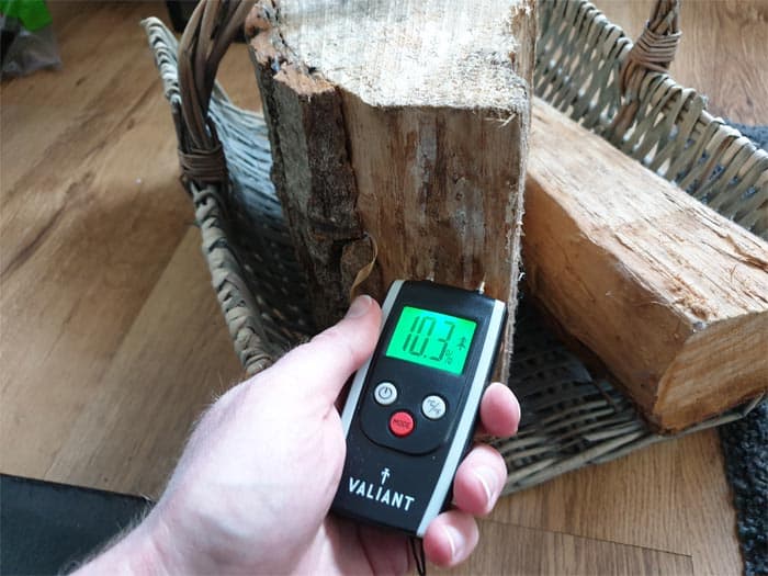 What The Moisture Content Of Seasoned Firewood Should Be